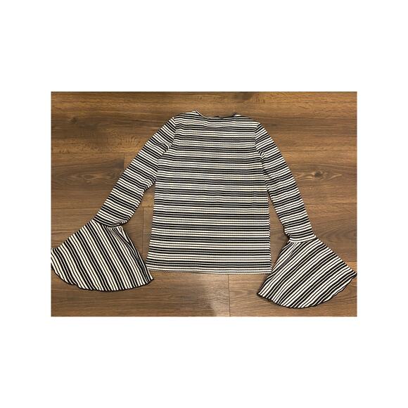 Zara Black & White Striped Bell Sleeve Top Flared Cuff Statement Blouse sz: S - Picture 5 of 9